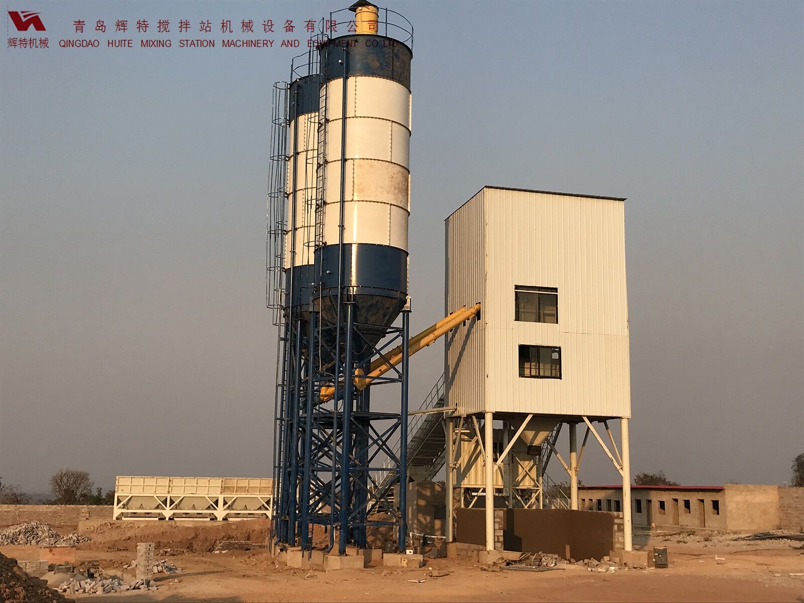 輝特混凝土攪拌站HZS120采用國內(nèi)外知名品牌，大大降低了設(shè)備故障率